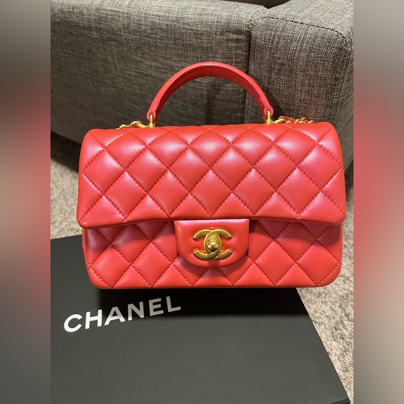 ✖️SOLD✖️Chanel 21S Iridescent Red/Dark Pink Mini Rectangle Top Handle - Picture 1 of 7
